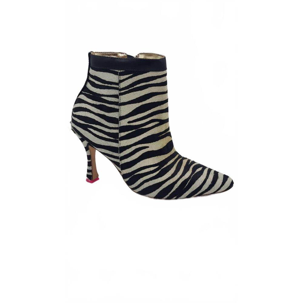 NEW CLAIRE FLOWERS women's stevie booties in zebra